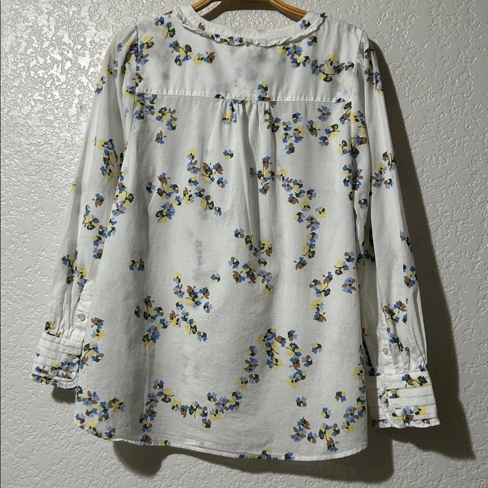 🆕 Talbots Petite Pleaded Ruffle Trim Floral Blouse. NWOT - Picture 6 of 10